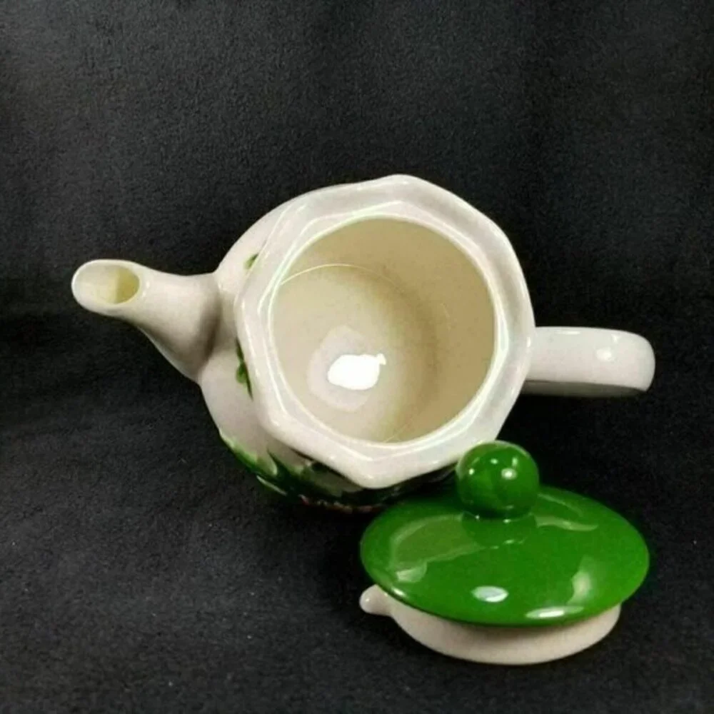Otagiri Teapot Mary Ann Baker Christmas Holly Berries Embossed Handpainted‎ Vtg